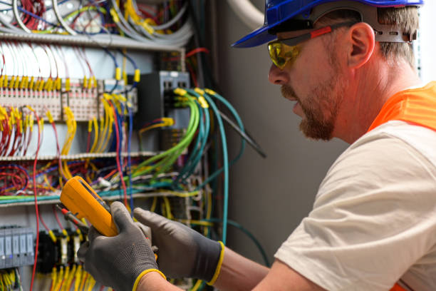 Best 24-Hour Electrician  in Fairfield, IL