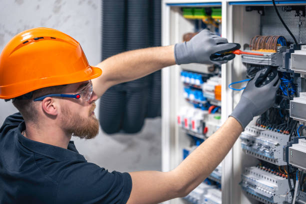 Best Licensed Electrician  in Fairfield, IL